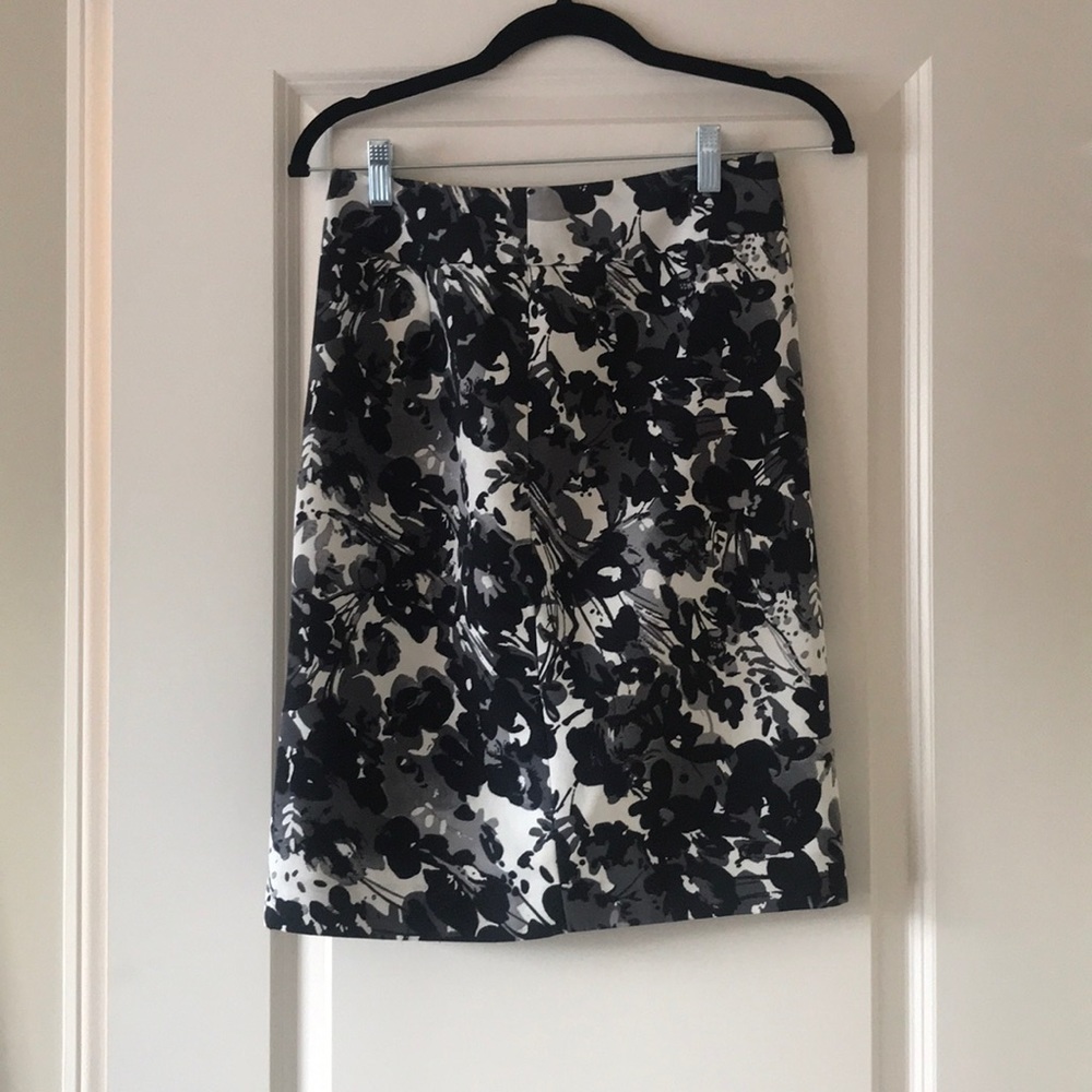 Pencil skirt